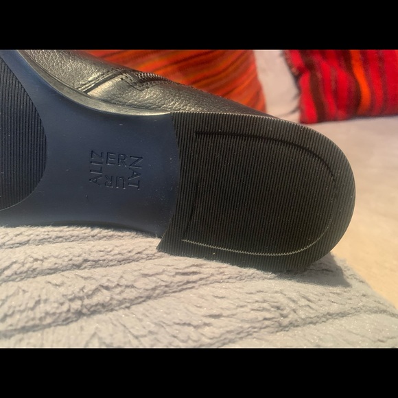 Classic Black Leather and Buckle Boot - BRAND NEW - Picture 8 of 14